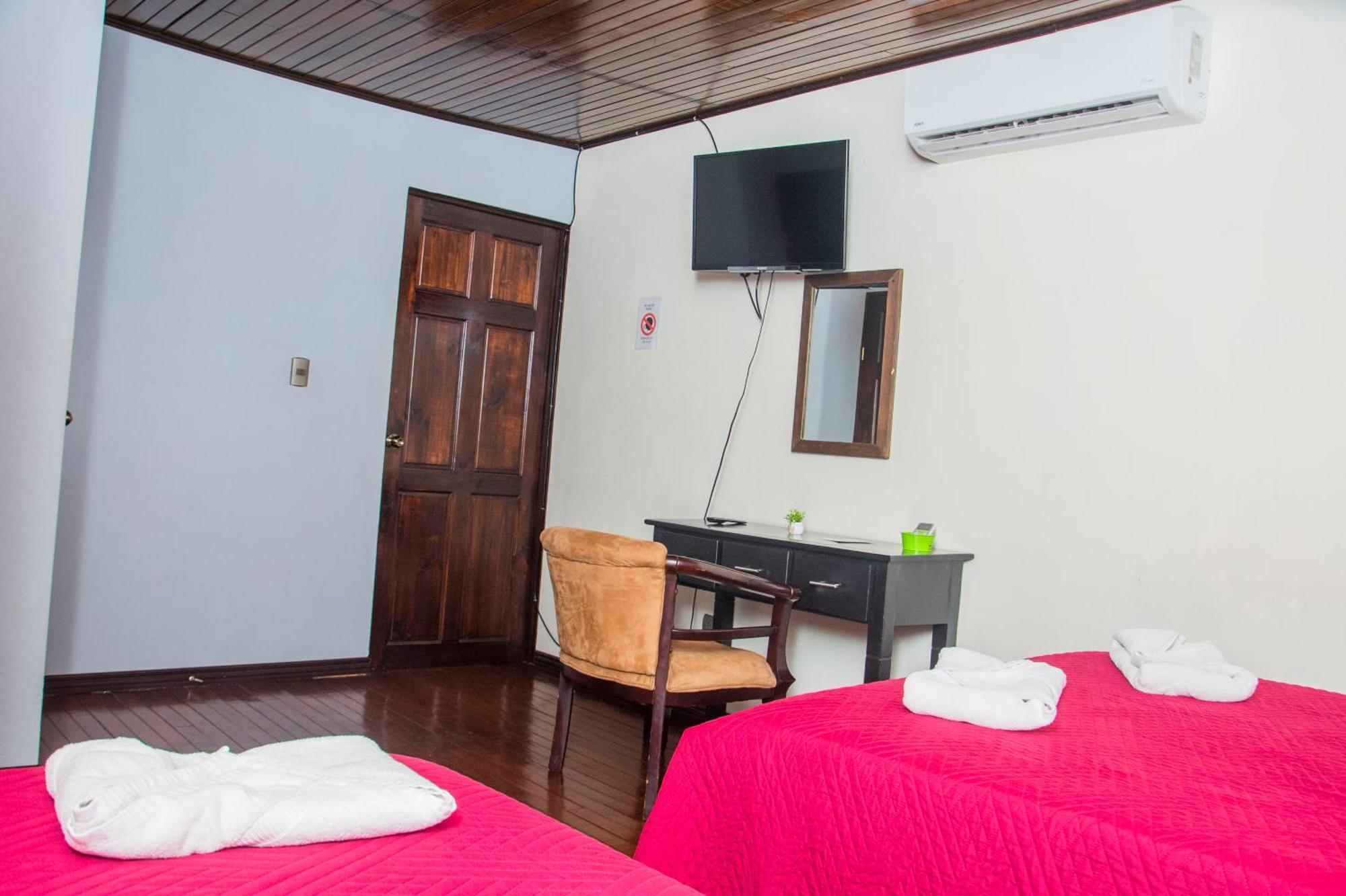 Entero 1 Km Juan Santamaria Airport Apartment Alajuela