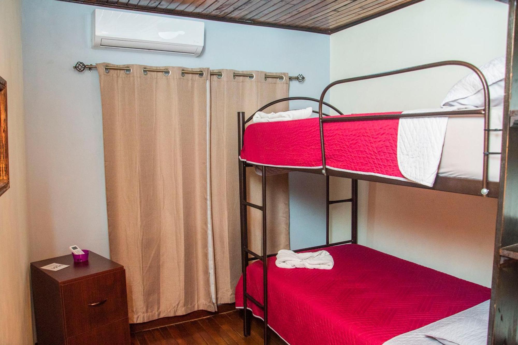 Entero 1 Km Juan Santamaria Airport Apartment