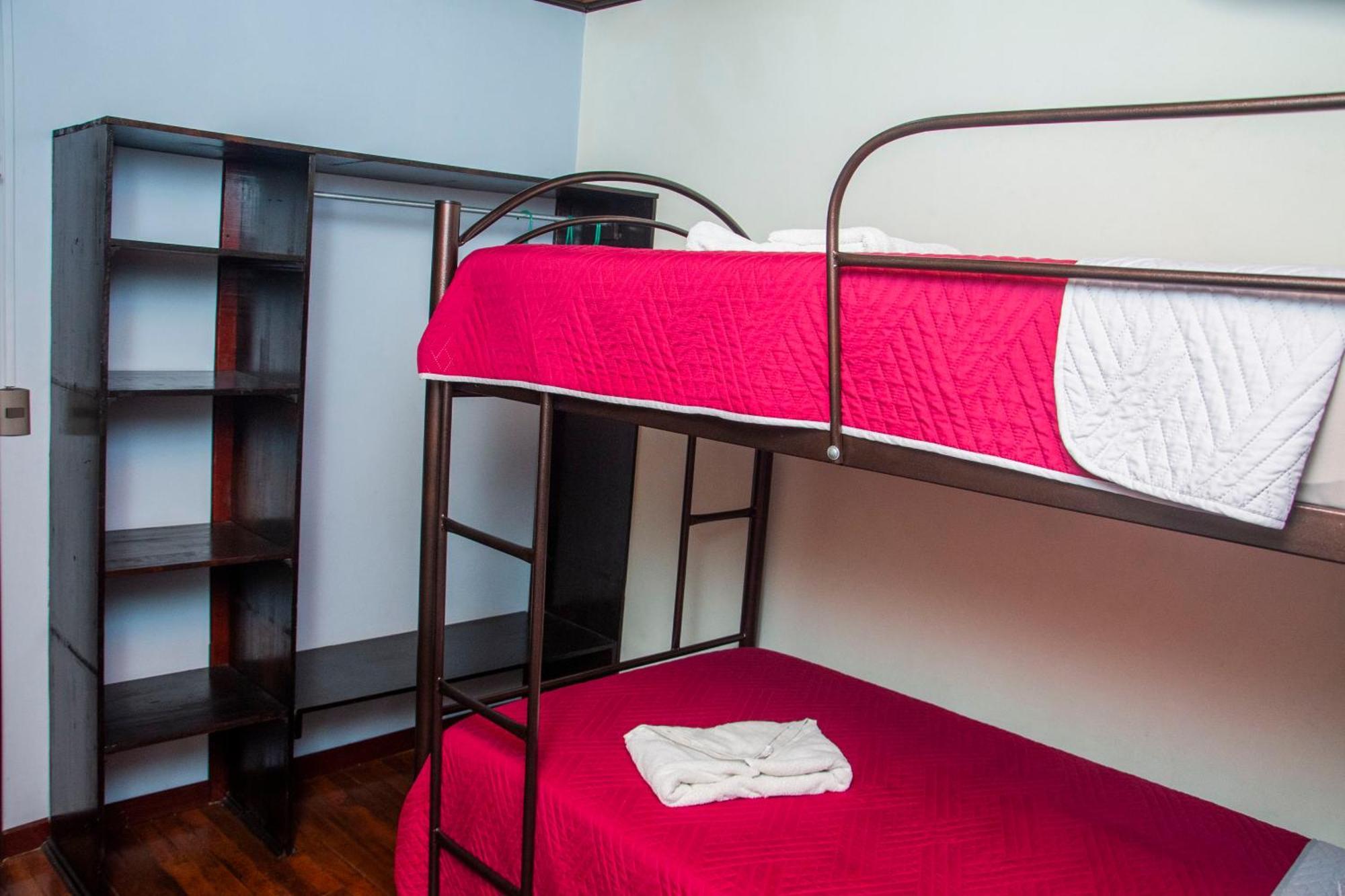 Entero 1 Km Juan Santamaria Airport Apartment *