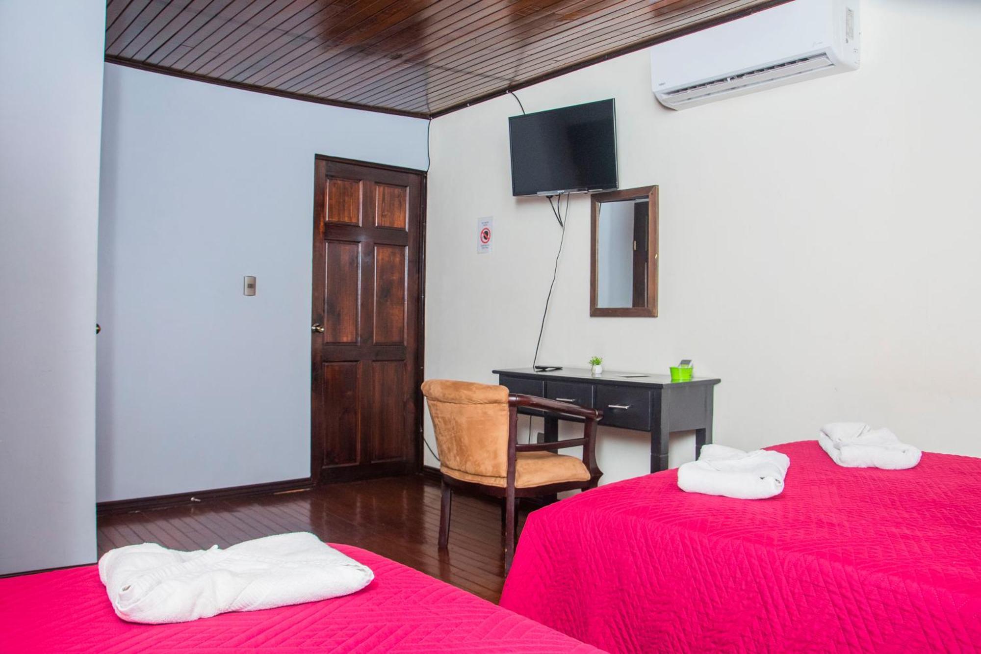 Apartment Entero 1 Km Juan Santamaria Airport