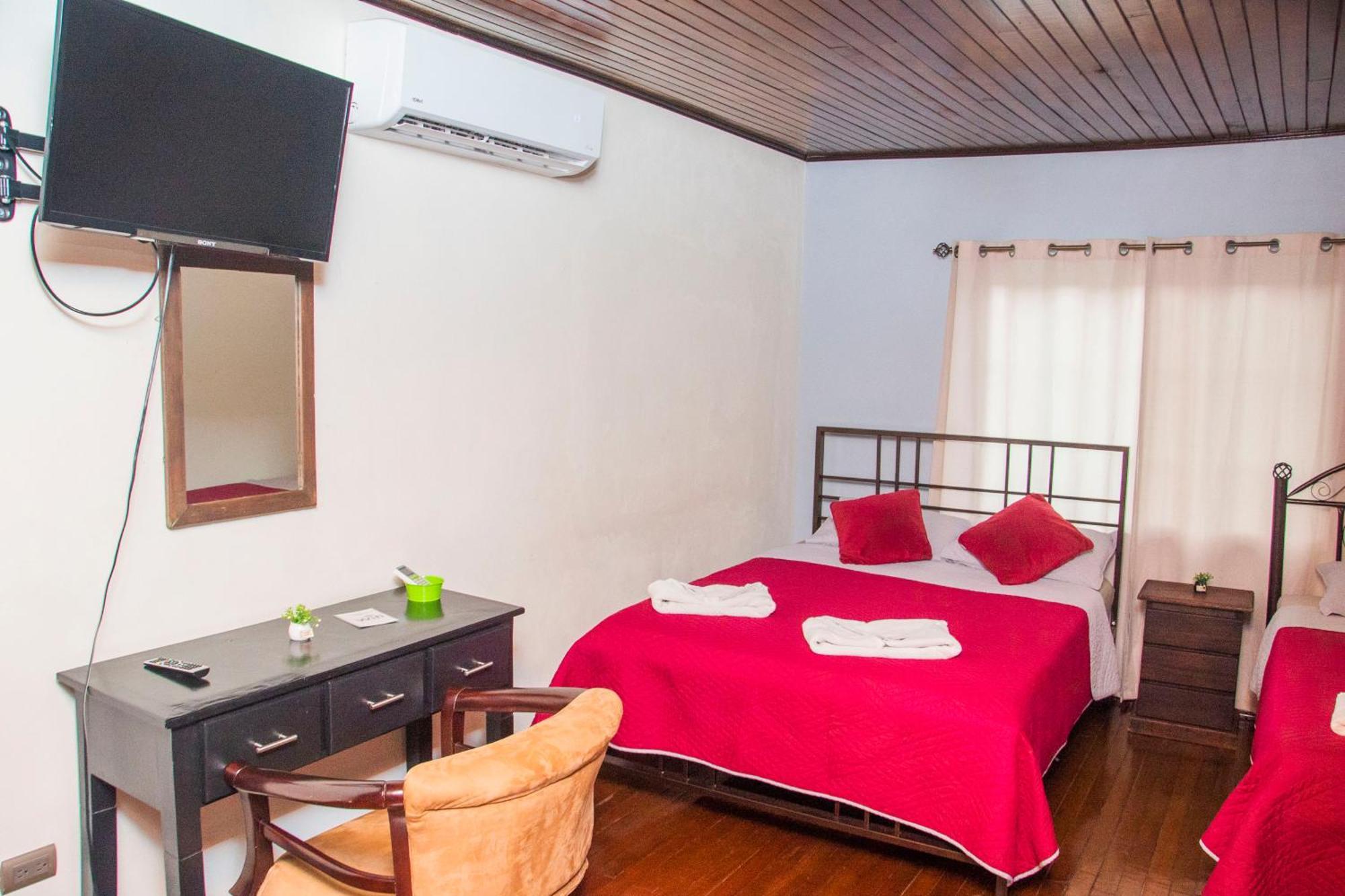 Apartment Entero 1 Km Juan Santamaria Airport