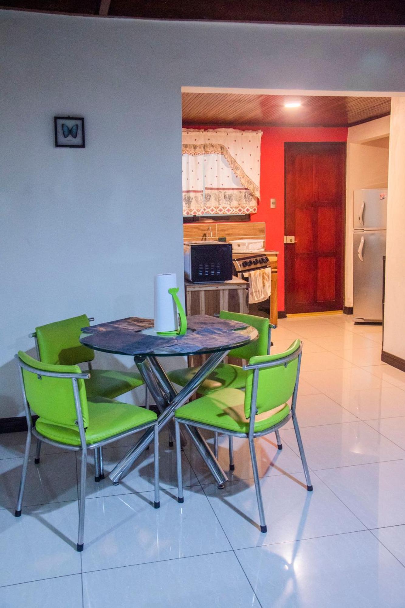 Entero 1 Km Juan Santamaria Airport Apartment *
